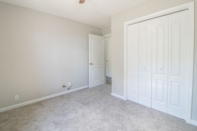 Building Photo - 1325 Meredith Way