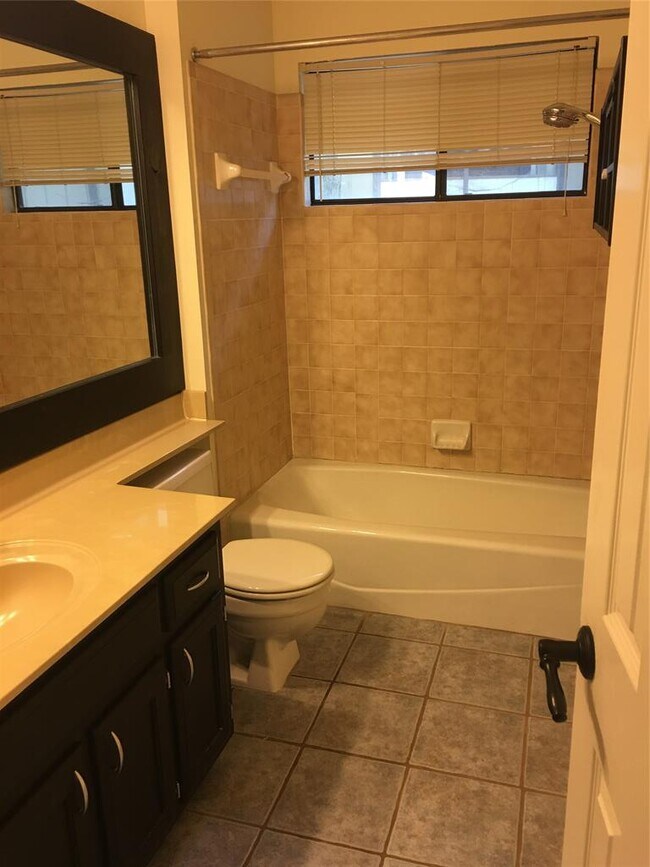 Building Photo - 12304 Boneta Cove