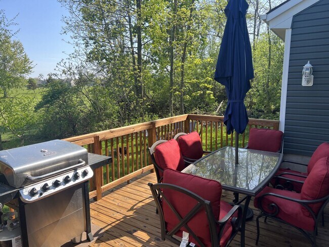 Building Photo - **Furnished Winter Rental** 3 Bed, 2 Bath Home on Wellesley Island