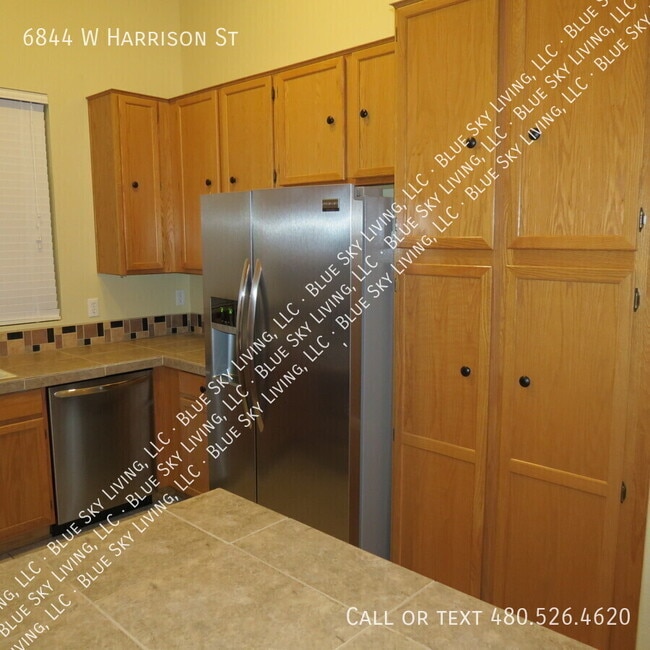 Building Photo - 6844 W Harrison St