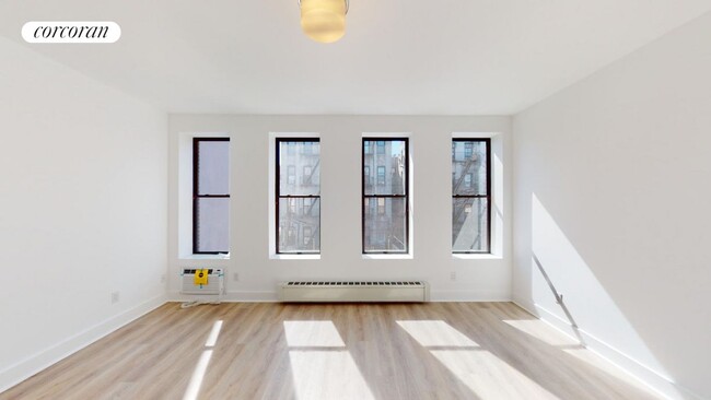 Building Photo - 346 43rd St