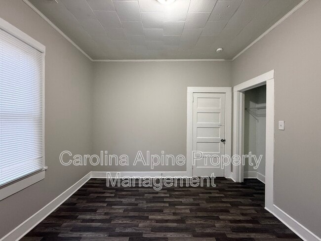 Building Photo - 1126 4th St