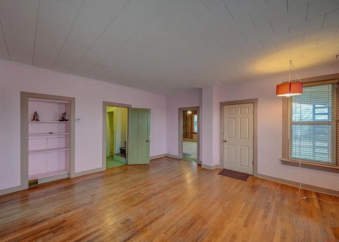 Building Photo - 21101 S 96th St