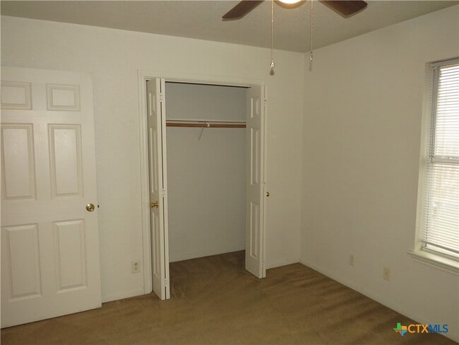 Building Photo - 2609 Lucille Dr