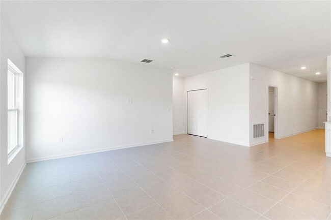 Building Photo - 4821 Katrina Dr