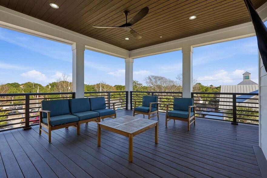 Building Photo - 14300 Millcole Ave