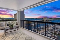 Building Photo - 400 N Flagler Dr