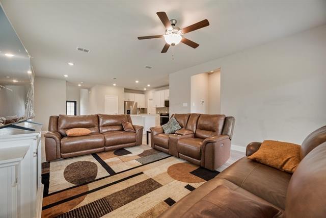 Building Photo - 605 Willet Dr