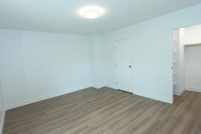 Building Photo - 151 E Palatine Rd