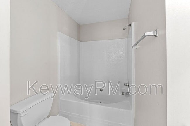 Building Photo - 2110 Buckhaven Dr