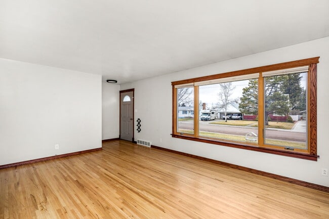 Building Photo - 3516 7th Ave S