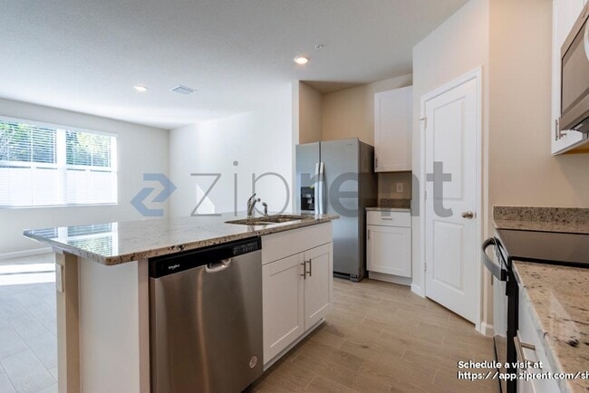 Building Photo - 458 Salisbury Cir