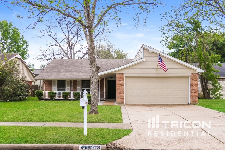 Primary Photo - 20243 Smithfield Crossing Ln