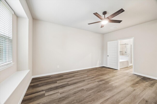 Building Photo - 13520 Sauger Ct