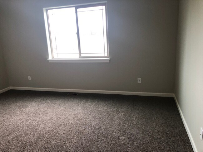 Building Photo - Home in NW Redmond Fieldstone Crossing