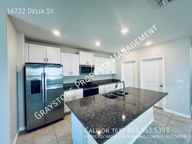 Building Photo - 16722 Delia St