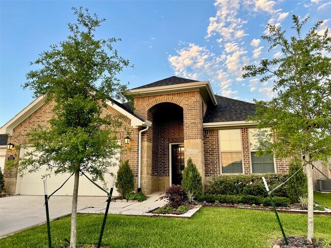 Building Photo - 8319 Divot Trce