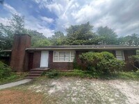 Building Photo - Large Brick home on UNCW bike trail, Wrigh...