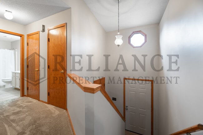 Building Photo - 11902 W Jamesburg St