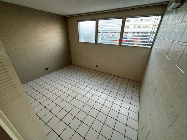 Building Photo - Welcome