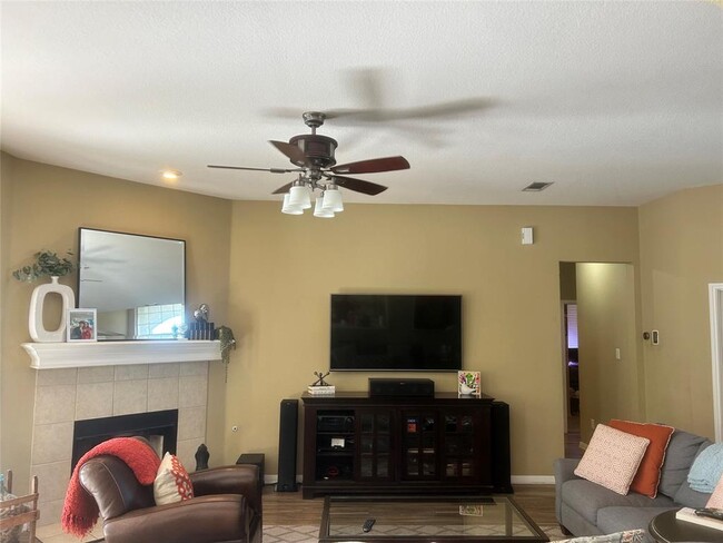 Building Photo - 12200 Lake Stone Dr