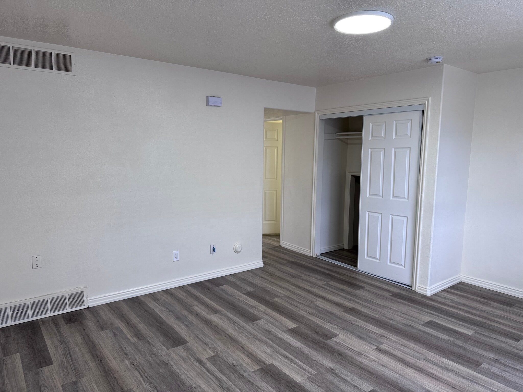 Building Photo - 2505 W 450 N