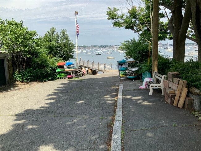 Building Photo - 51 Overlook Rd