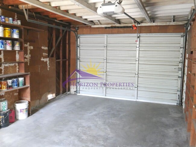 Building Photo - 1 Bed 1 Bath 500sq ft. Cottage in Colonial...