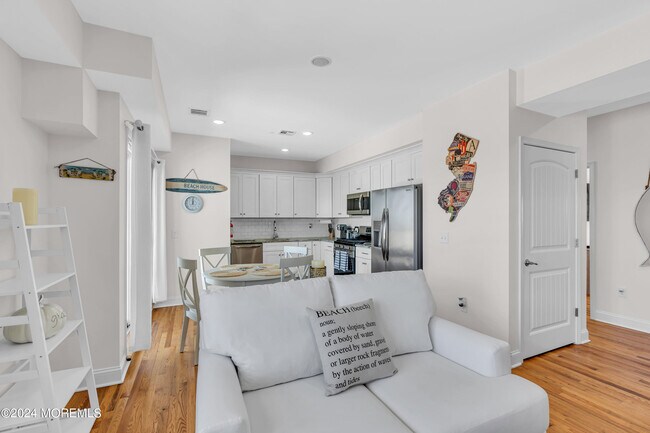 Building Photo - 1515 Ocean Terrace