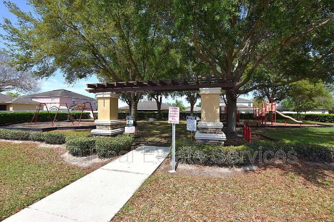 Building Photo - 1977 Wind Meadows Dr