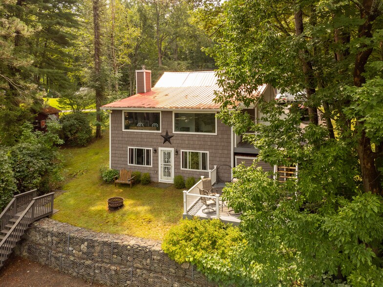 Building Photo - 156 Silliman Cove