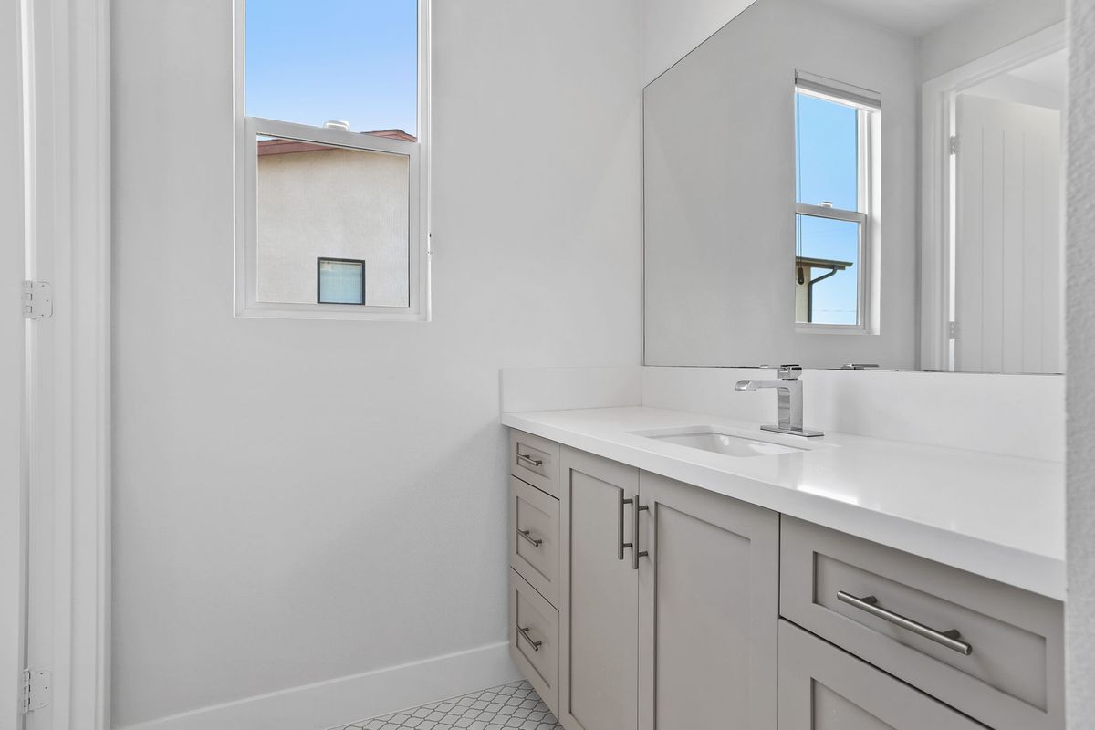 Building Photo - 1650 Murano Pl