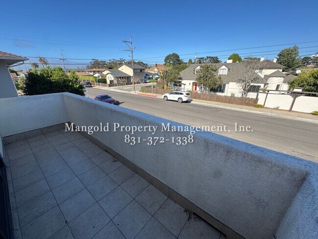 Building Photo - 728oce