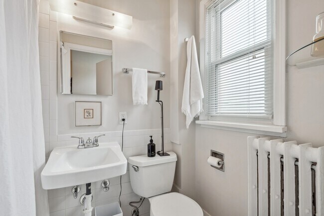 Building Photo - 1099 Tower Rd