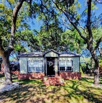 Building Photo - 404 33rd Ave N