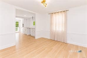 Building Photo - 98 Woodmere Rd