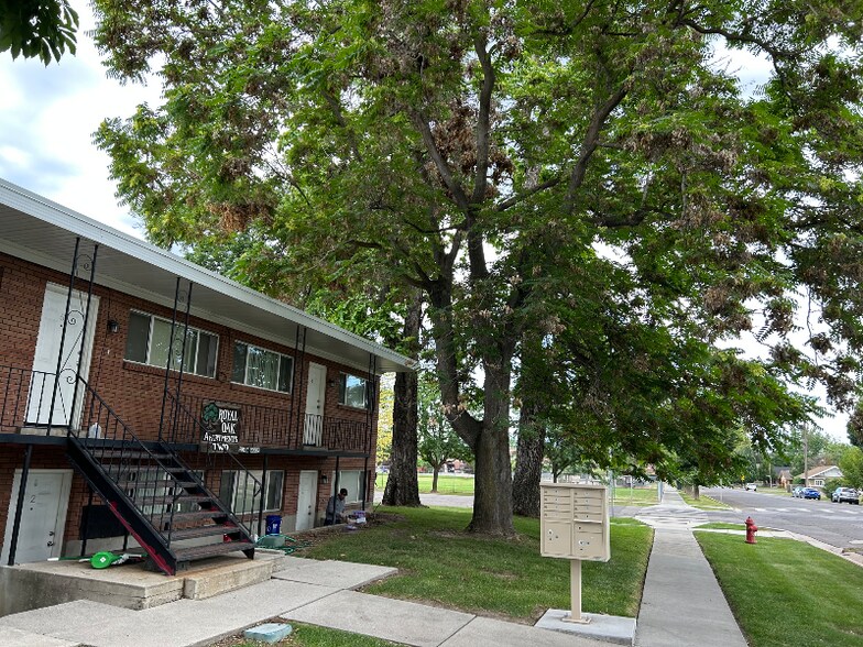 Building Photo - 214 N 600 E