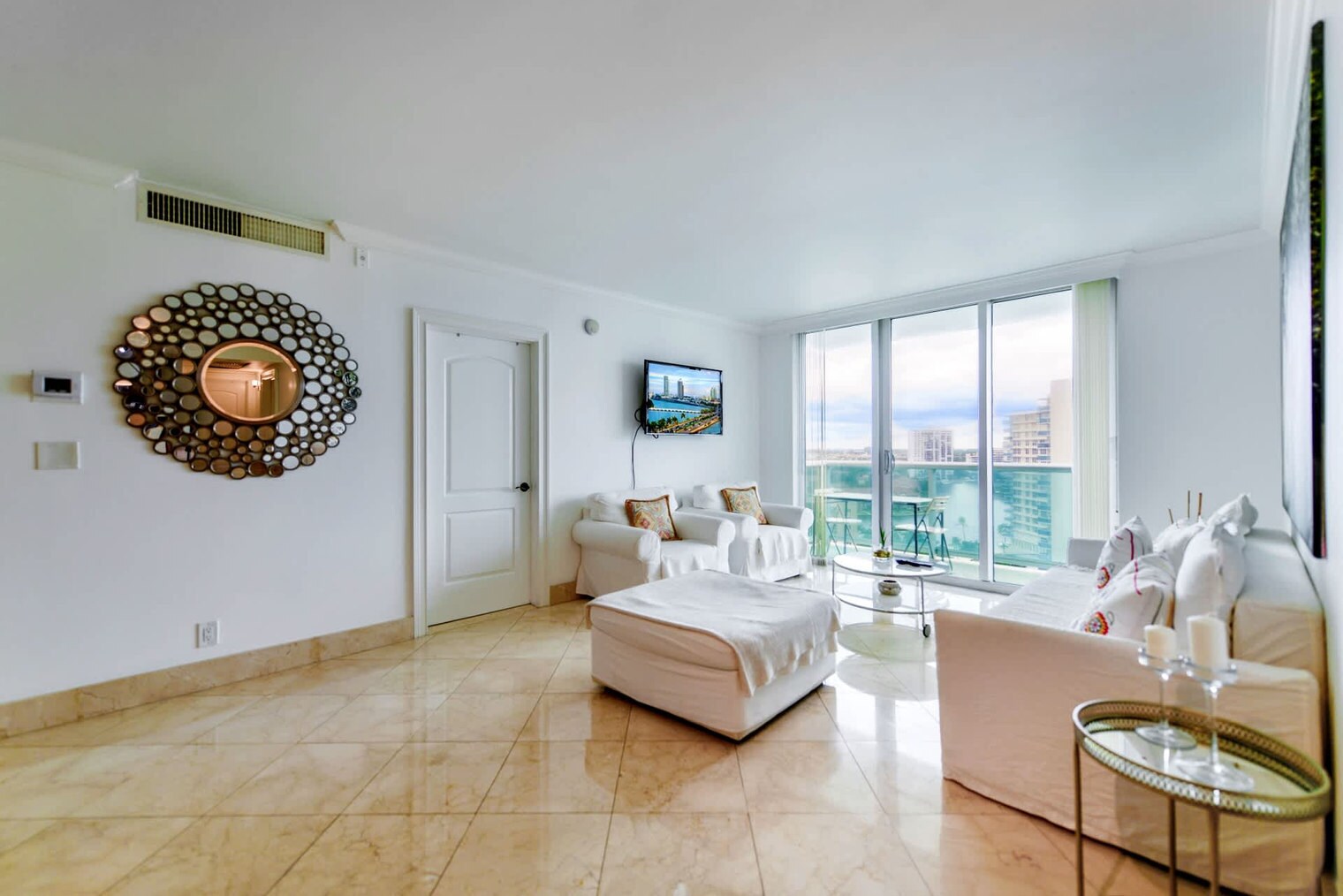 Building Photo - 3901 S Ocean Dr