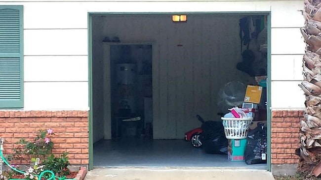 Building Photo - 19 Lyncrest Dr