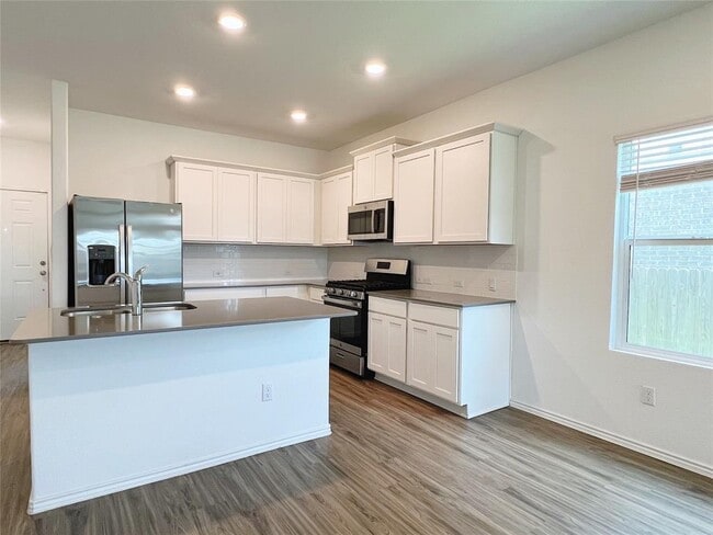 Building Photo - 5621 Bellissima Way