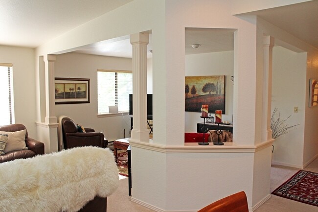 Building Photo - 5064 Foothills Dr