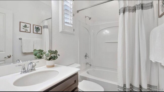 Building Photo - Carmel Mountain Ranch- Elegant Townhome in...
