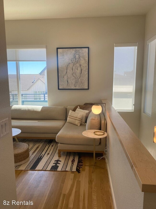 Building Photo - 3 br, 2 bath House - 643 Amelia Ln