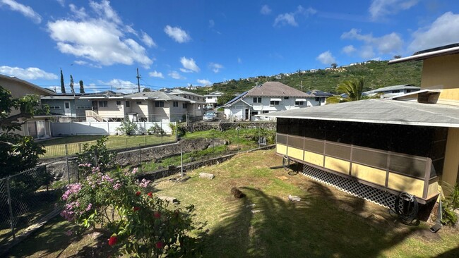 Building Photo - Charming 2-Bedroom, 1.5 Bath Cottage in Hi...