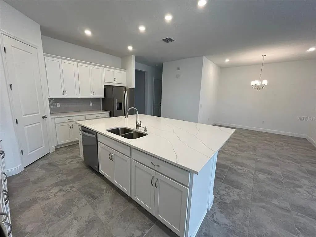 Building Photo - 3118 FIshpond Ln