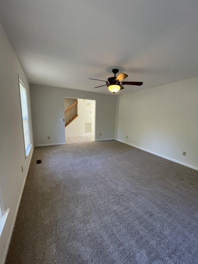 Building Photo - 10197 Madison Dr