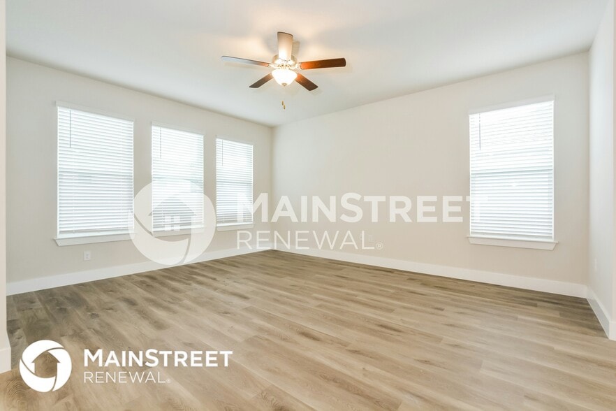 Building Photo - 352 Whiteheart Dr