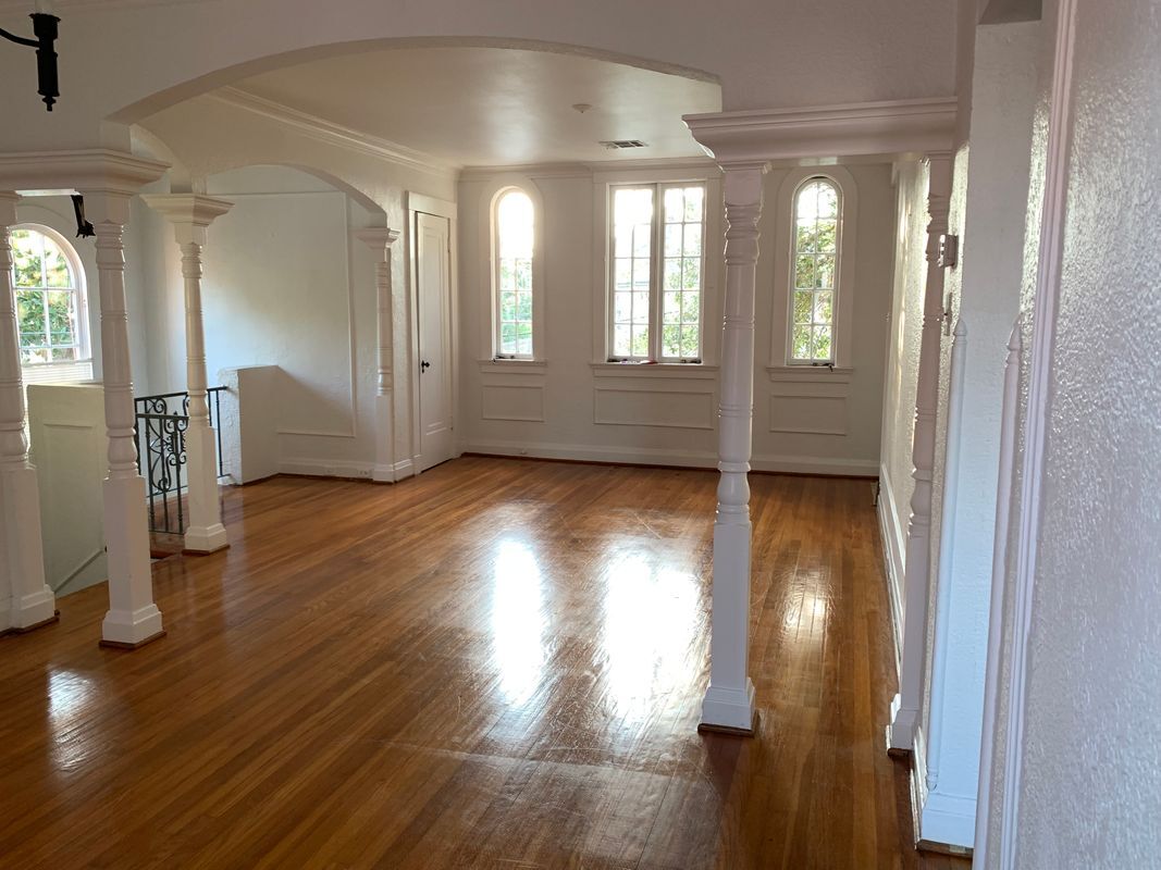 Building Photo - 2 Azalea court