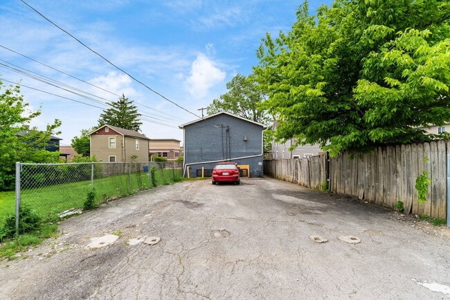 Building Photo - 1332 Courtland Ave