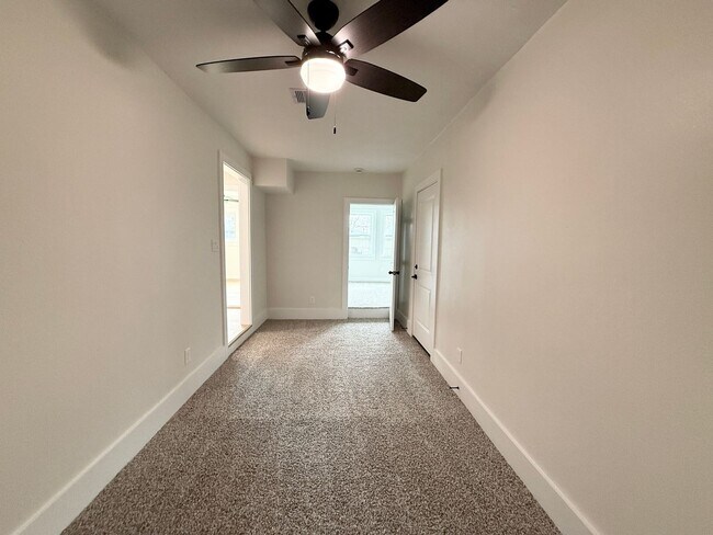 Building Photo - Spacious 3/2/1 w/ Study in Red Bluff Terrace (Pasadena)